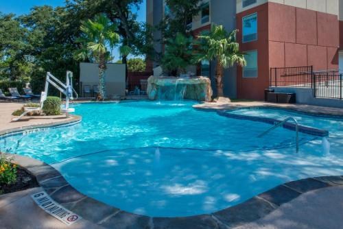 Holiday Inn Express & Suites San Antonio Medical Center North, an IHG Hotel Image