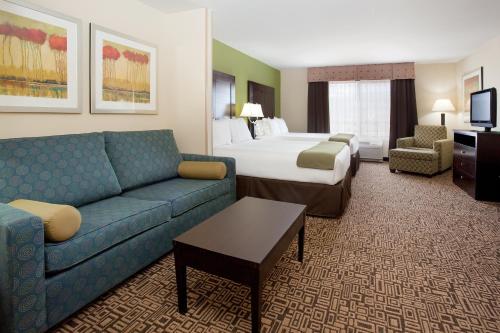 Postel nebo postele na pokoji v ubytování Holiday Inn Express & Suites Richfield by IHG