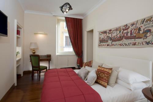Luxury Apt with Colosseum View