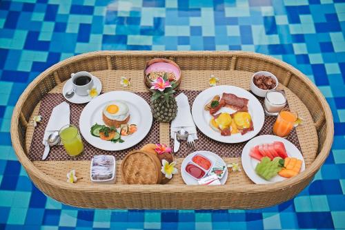 Mad i villaen eller i nærheden