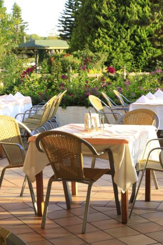 Vườn quanh AQI Pegasos Resort