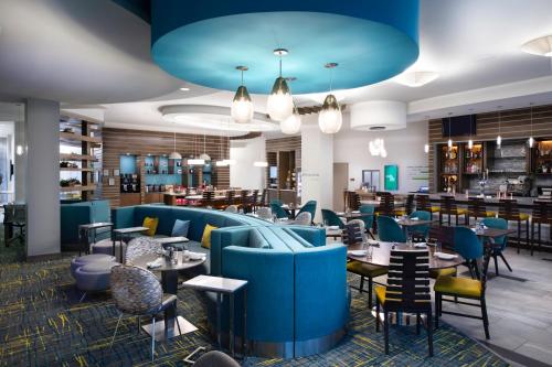 EVEN Hotel Miami - Airport, an IHG Hotel Image