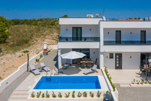 Villa Nadija with heated pool