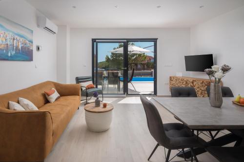 Villa Nadija with heated pool