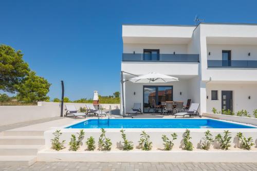 Villa Nadija with heated pool