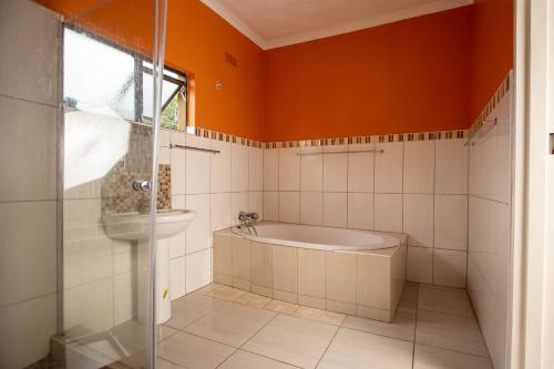 Gallery image of Sweet Holiday Homes in Victoria Falls