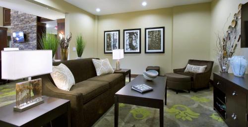 Staybridge Suites Orlando at SeaWorld by IHG - Free Breakfast & Shuttle to SeaWorld Parks photo 44