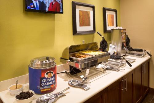 Staybridge Suites Orlando at SeaWorld by IHG - Free Breakfast & Shuttle to SeaWorld Parks photo 23