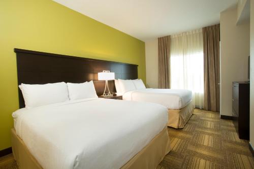 Staybridge Suites Orlando at SeaWorld by IHG - Free Breakfast & Shuttle to SeaWorld Parks photo 18