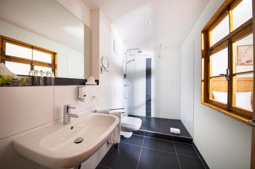 Koupelna v ubytování Landhaus Langeck