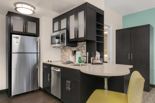 Staybridge Suites Seattle - South Lake Union, an IHG Hotel Image