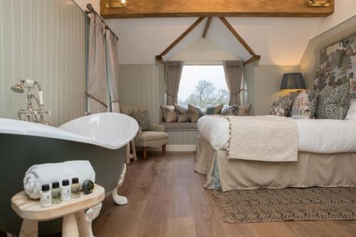 A bathroom at Rothay Manor Hotel 