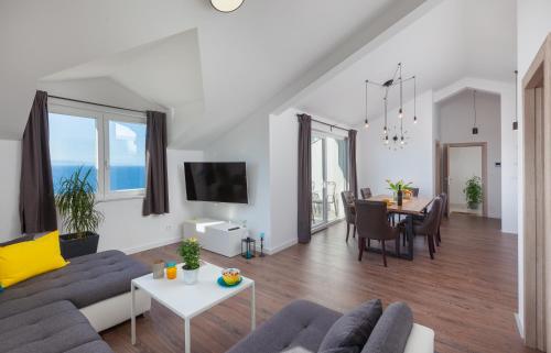 Apartments Galic