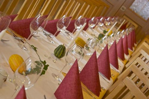 Restaurace v ubytování Gasthof-Hotel zur Linde