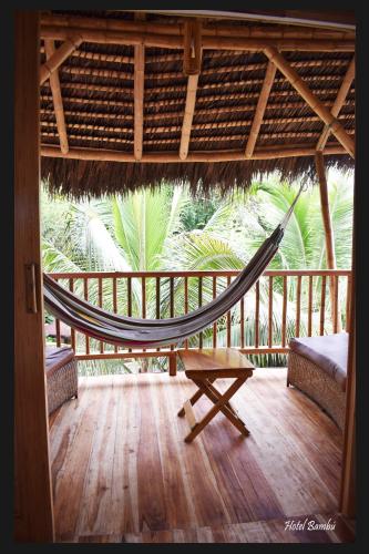 Un balcón o terraza de Hotel Bambú