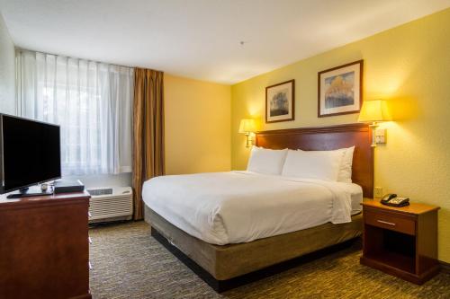 Candlewood Suites Jacksonville East Merril Road, an IHG Hotel Image