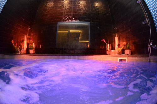 Piscina a Guias Hotel & Spa o a prop
