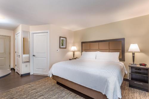 Imagen de la galería de Candlewood Suites Bensalem - Philadelphia Area, an IHG Hotel, en Bensalem