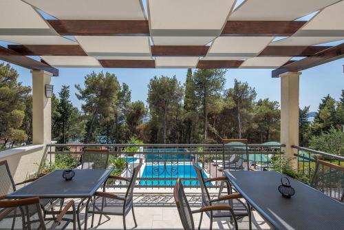 Bazén v ubytování Villa Fani - Apartments in Trogir nebo v jeho okolí