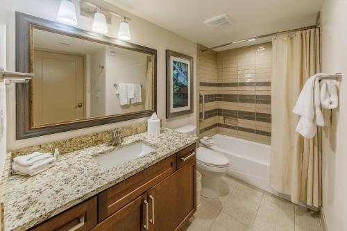 Holiday Inn Club Vacations Scottsdale Resort, an IHG Hotel tesisinde bir banyo