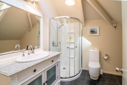 Ванная комната в The Boathouse - Akaroa Holiday Home