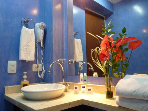 Een badkamer bij Hotel Casa Galvez