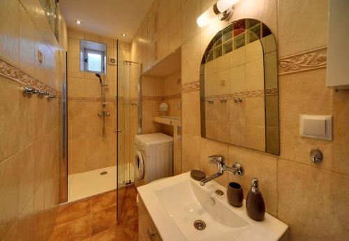 Bathroom sa Apart-Invest Apartament Błaszko