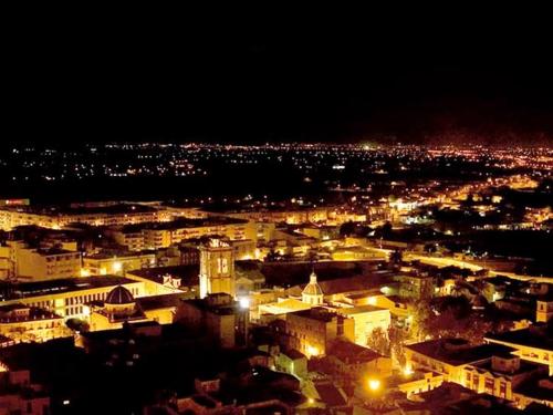 Γενική άποψη της πόλης Οριουέλα ή θέα της πόλης από  αυτός ο ξενώνας