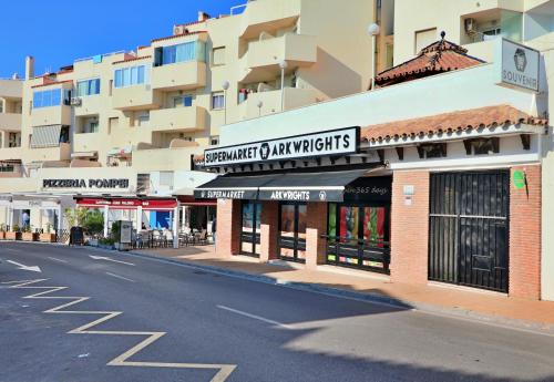 Atalaya 2 Bedroom IHAA1100120, Benalmádena – Bijgewerkte ...