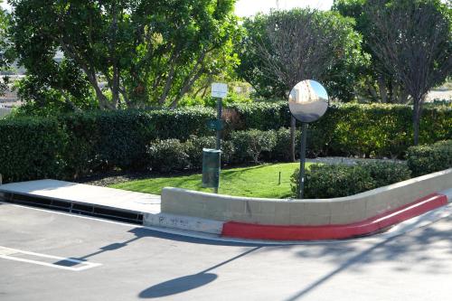 Zahrada ubytování Staybridge Suites Irvine East/Lake Forest by IHG
