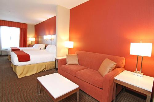Photo de la galerie de l'établissement Holiday Inn Express and Suites Calgary University, an IHG Hotel, à Calgary
