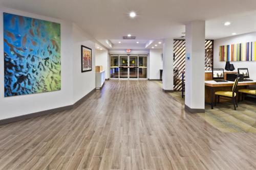Εστιατόριο ή άλλο μέρος για φαγητό στο Holiday Inn Express Phenix City-Fort Benning by IHG