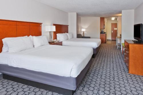 Ένα ή περισσότερα κρεβάτια σε δωμάτιο στο Holiday Inn Express Phenix City-Fort Benning by IHG