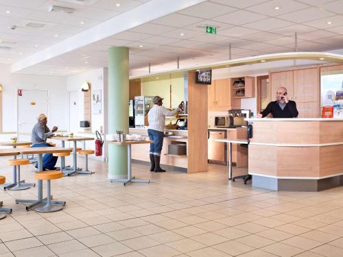 Gallery image of ibis budget Mantes-la-Jolie in Mantes-la-Jolie