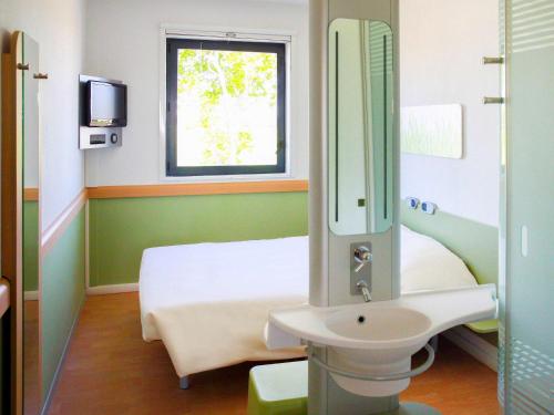 Koupelna v ubytování ibis budget Castelnaudary - A61