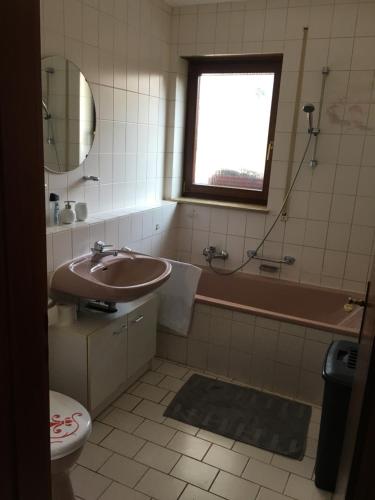 Ένα μπάνιο στο Apartment with Terrace