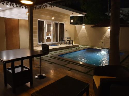 Bazén v ubytování D Wayfarer Inn Resort nebo v jeho okolí