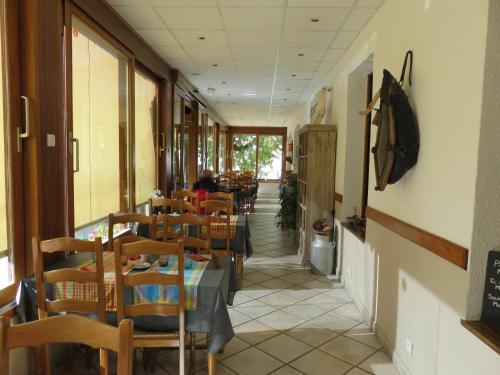 Gallery image of Hotel Restaurant Le Traineau in Clelles