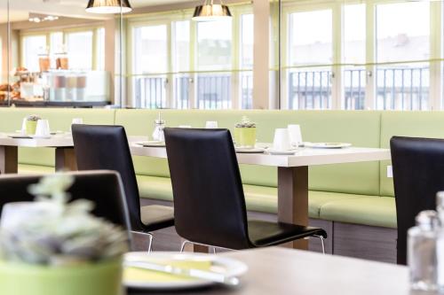 Hotel Demas City Image