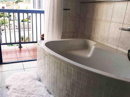 Ένα μπάνιο στο Raaswater Langebaan Self Catering