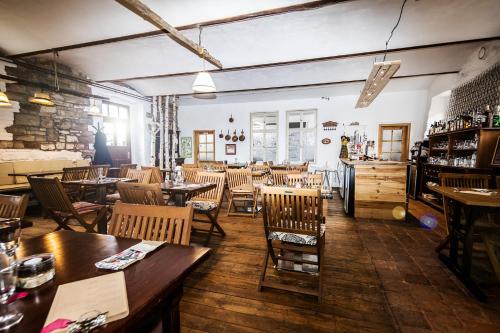 Restaurace v ubytování Statek Luníkov