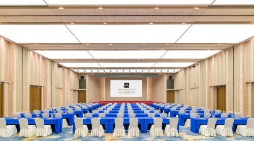 Grand Metro Park Hotel Nanningにあるビジネスエリアまたは会議室