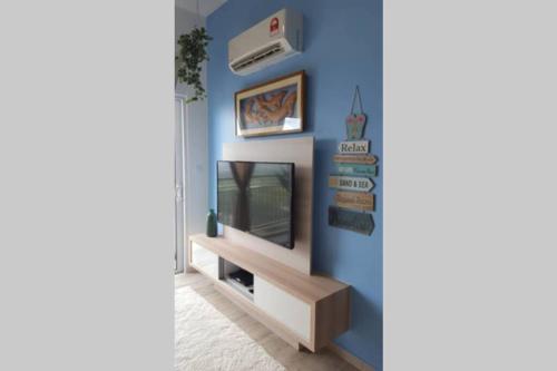 Μια τηλεόραση ή/και κέντρο ψυχαγωγίας στο Mesa Hill Nilai - Welcome to the Nautica
