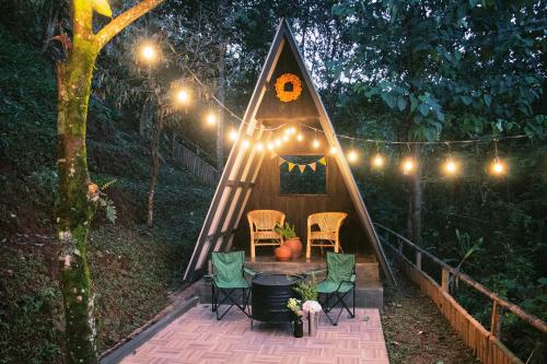 Сад в Villa Baba By The Villas 100