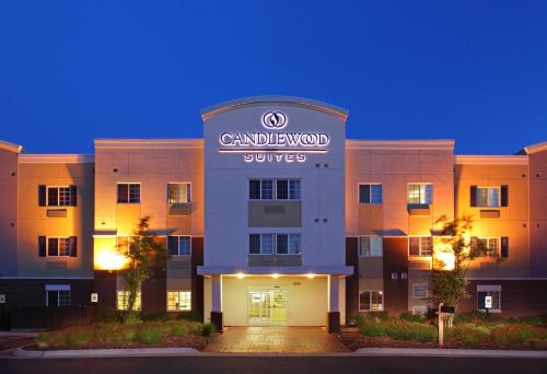 a building with a sign that reads camelwell suites at Candlewood Suites Hot Springs by IHG in Hot Springs