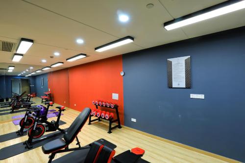 
The fitness center and/or fitness facilities at Jinjiang Metropolo Hotel Classic Nanjing Road (East) Shanghai
