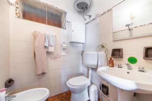 Ένα μπάνιο στο Casa rei