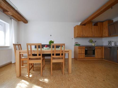 Η κουζίνα ή μικρή κουζίνα στο Höhlerhof