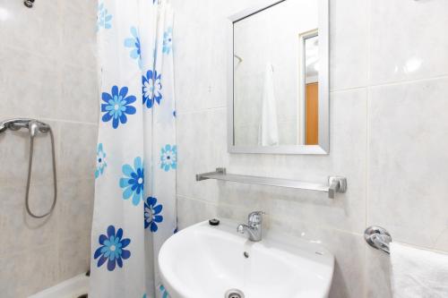 Kylpyhuone majoituspaikassa Pensión Galicia