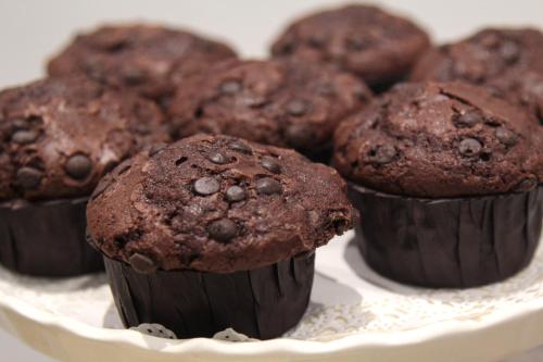 a plate of chocolate muffins on a table at Ripahome B&B in Ripalimosani